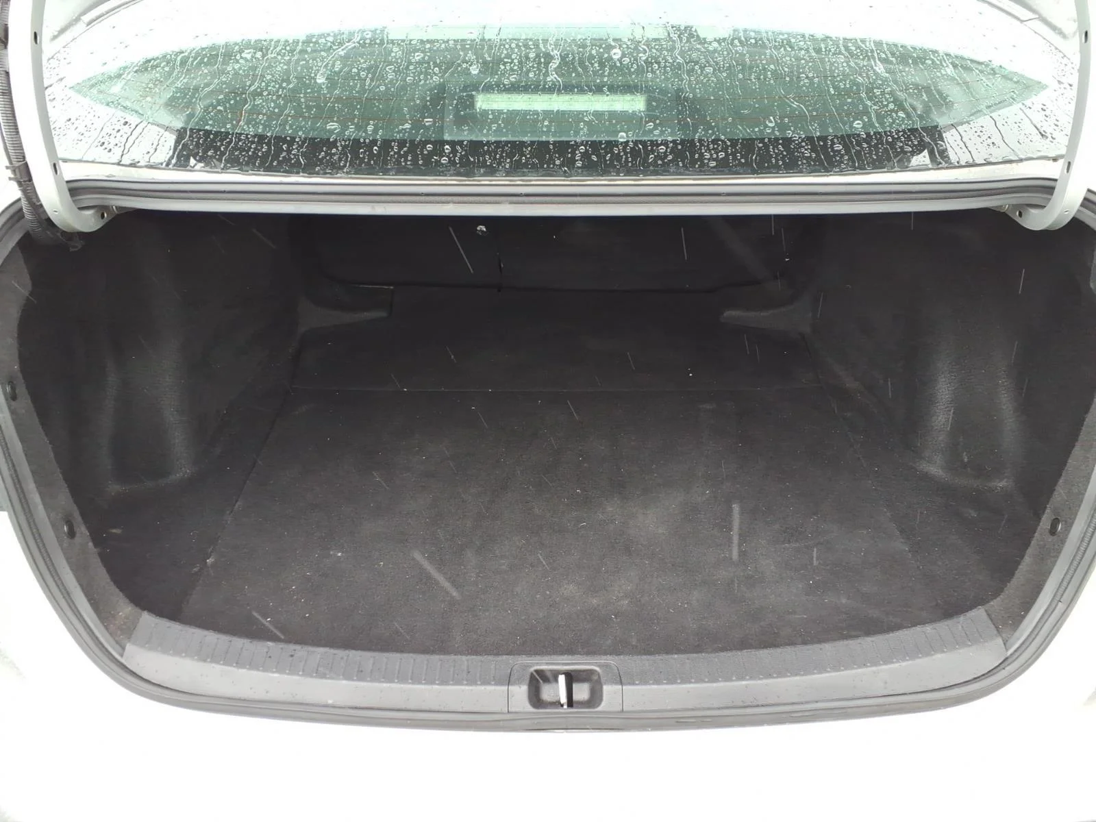 Used 2020 Classic Silver Metallic Toyota L image 28