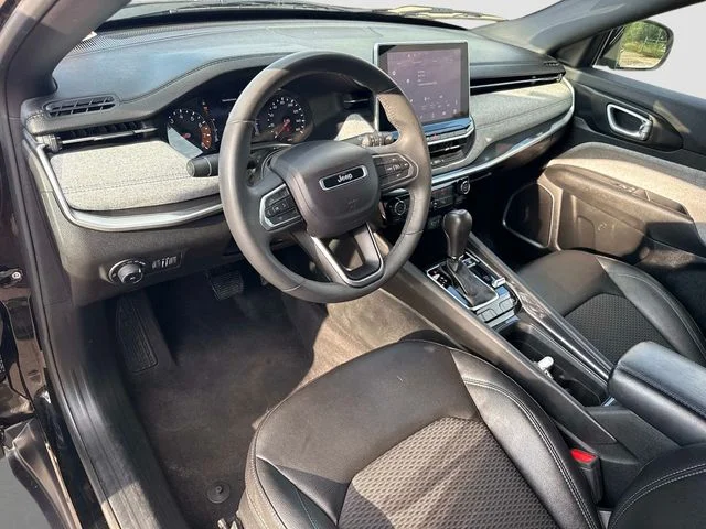 Used 2024 Black Jeep Latitude image 12