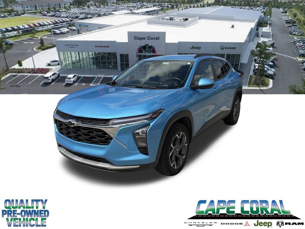 Used 2025 Blue Chevrolet LT image 1