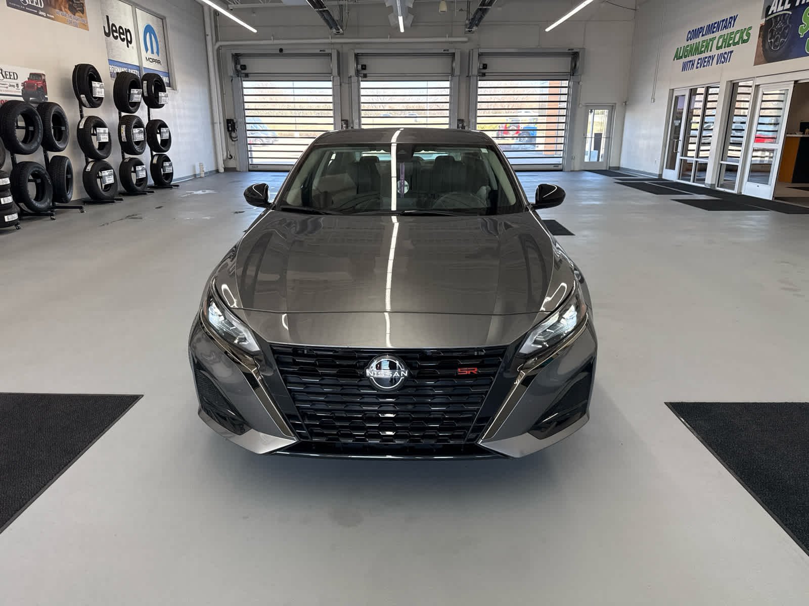 Used 2023 Nissan Altima SR with VIN 1N4BL4CV6PN420394 for sale in Kansas City