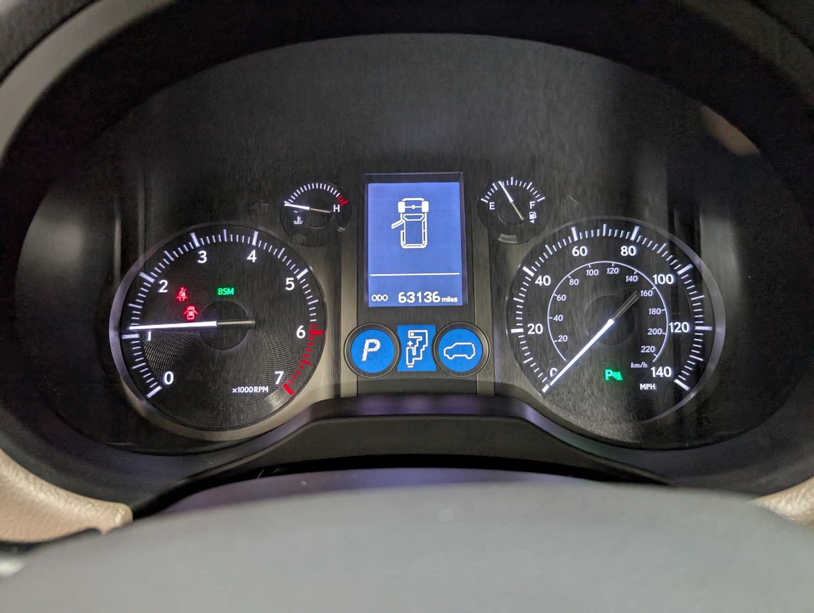 Used 2018 Starfire Pearl Lexus  image 24