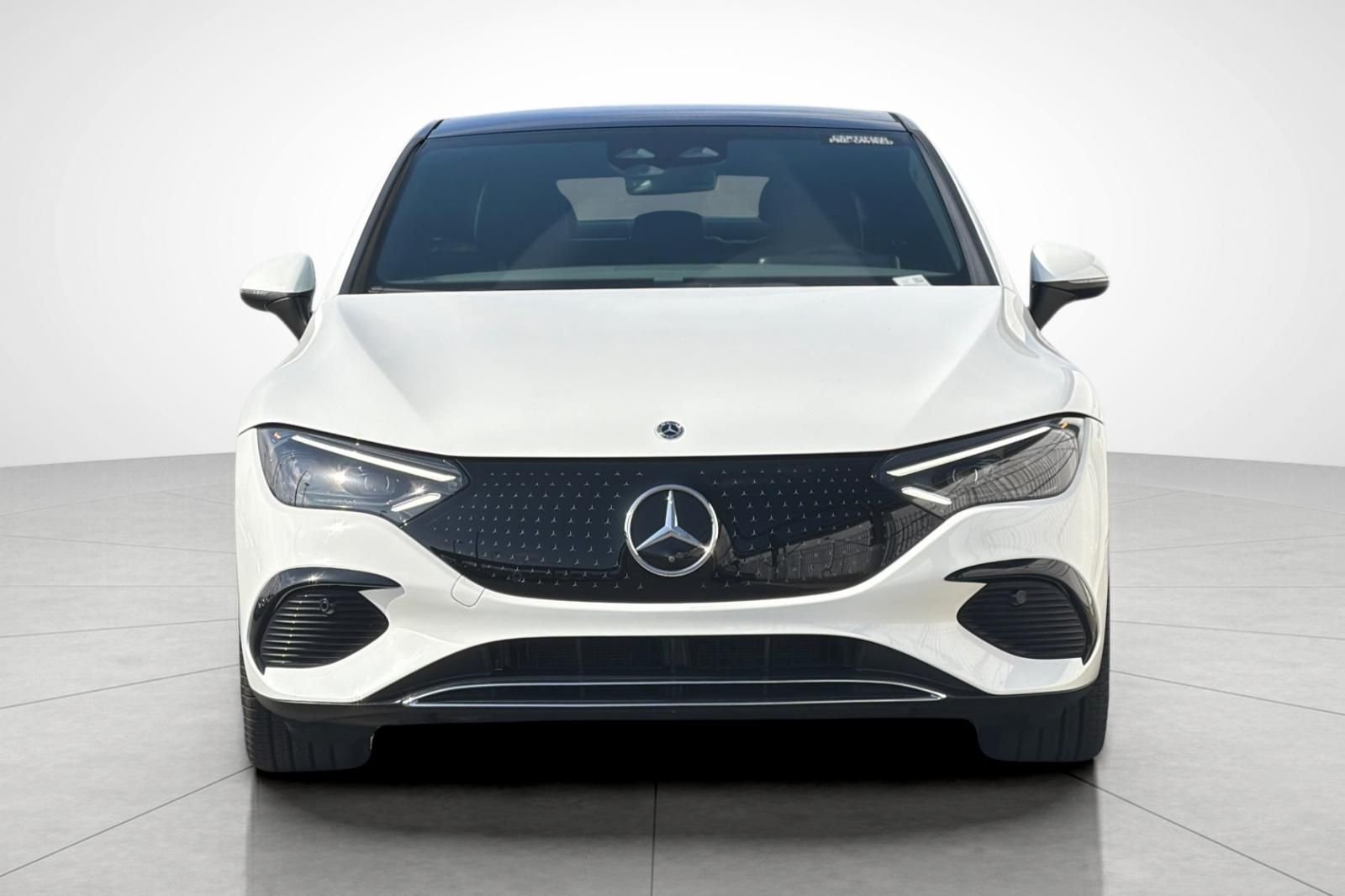Certified Used 2023 White/off-white Mercedes-Benz 500 Sedan image 10