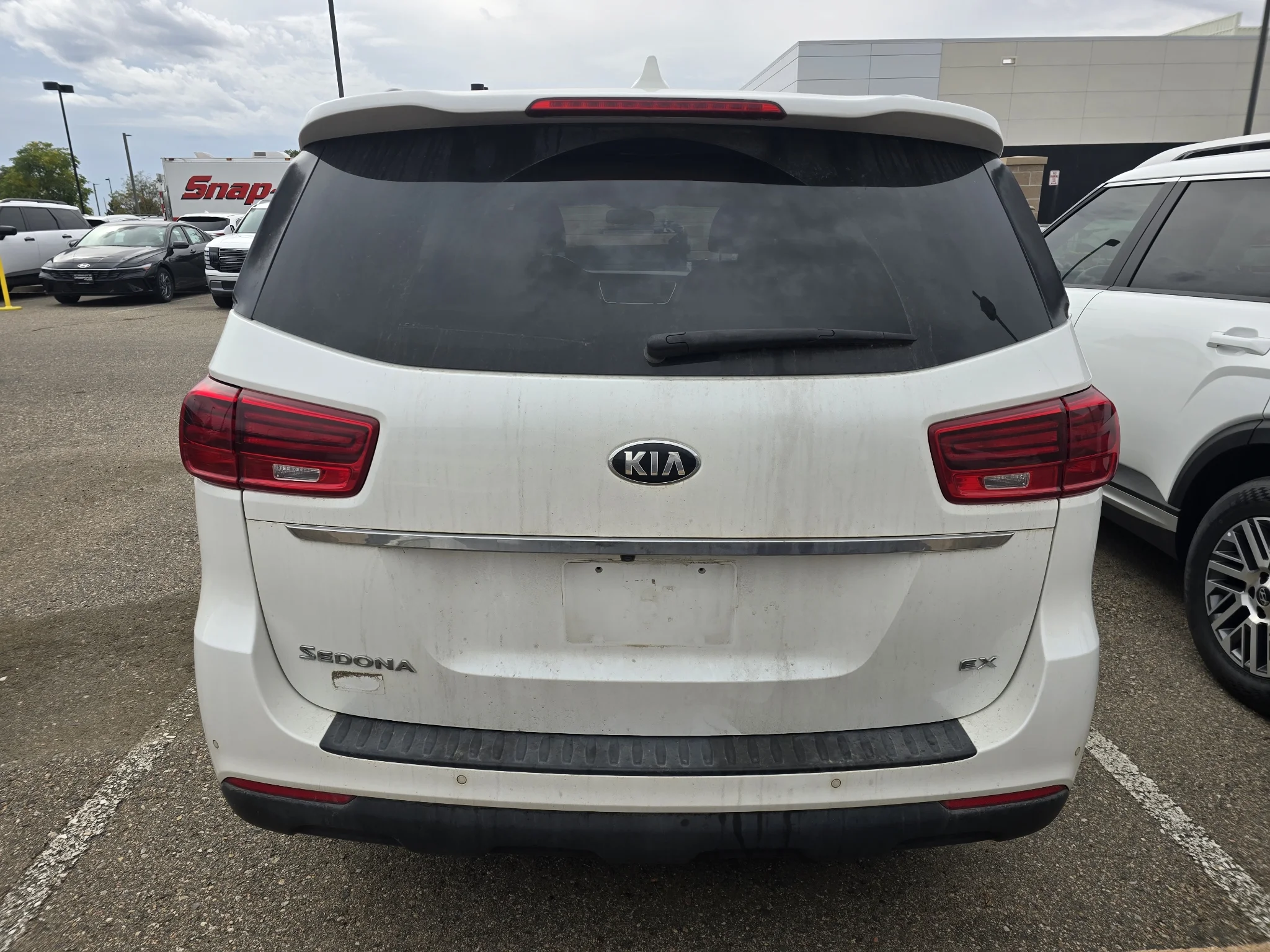 Used 2020 Snow White Pearl Kia EX image 15