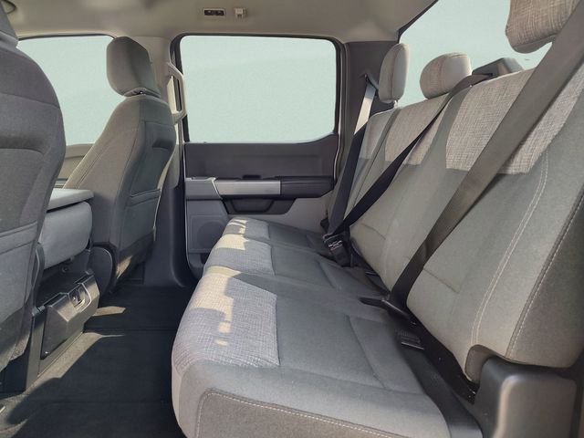 Used 2025 White Ford XLT image 27