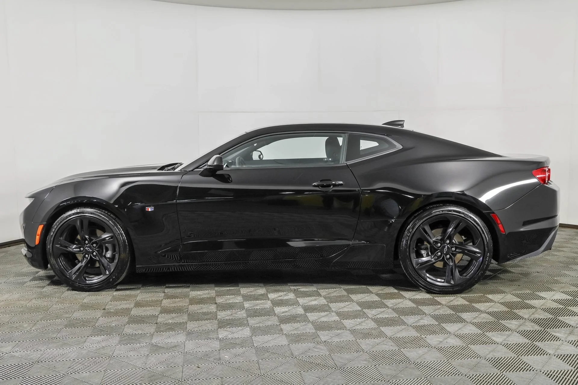 Used 2023 BLACK Chevrolet 1LT image 18
