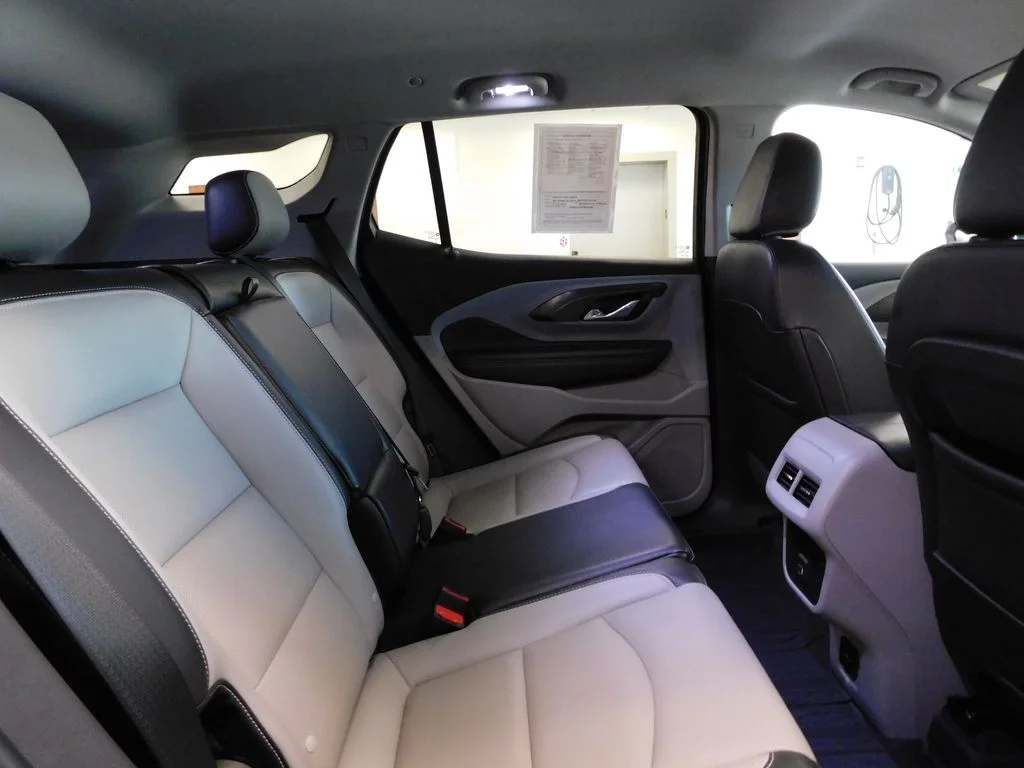 Used 2023 Sterling GMC SLT image 47