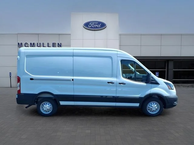 New 2026 Oxford White Ford Cargo Van image 4