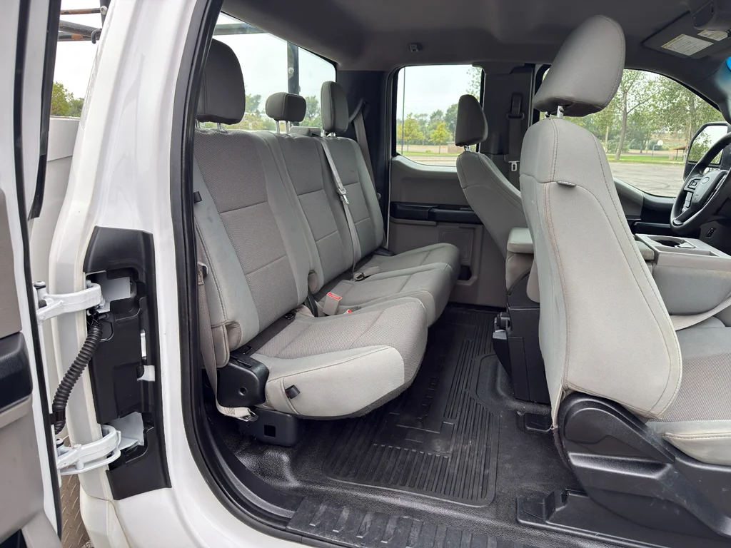 Used 2019 Oxford White Ford XL image 12