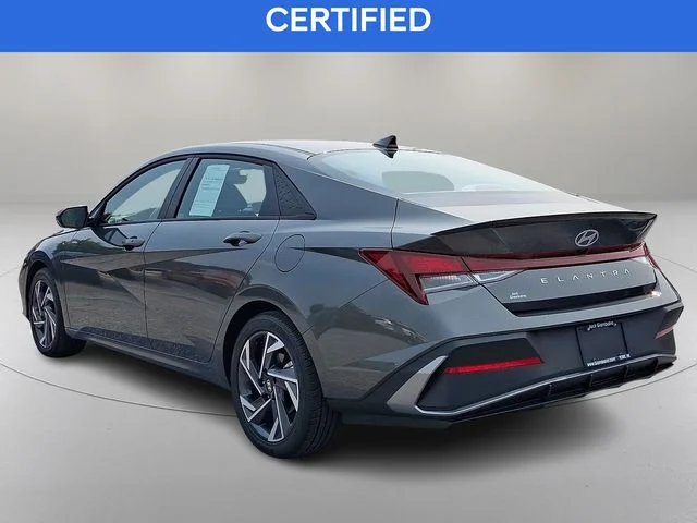 Used 2025 Gray Hyundai SEL Sport image 7