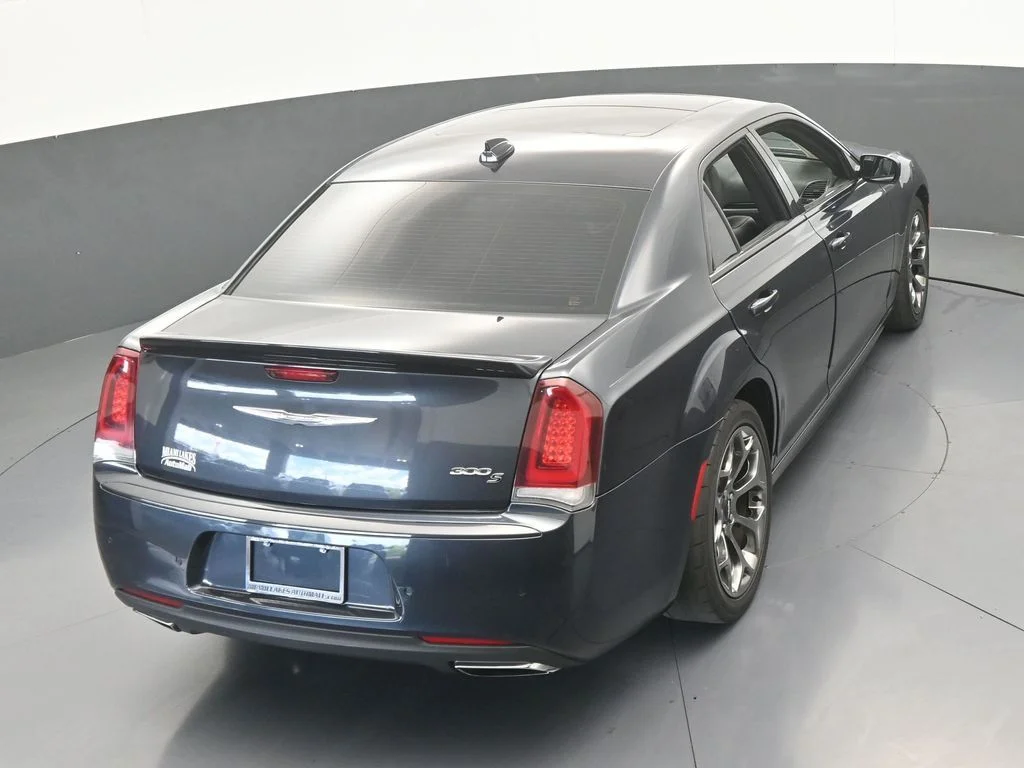 Used 2018 Maximum Steel Metallic Clearcoat Chrysler S image 51