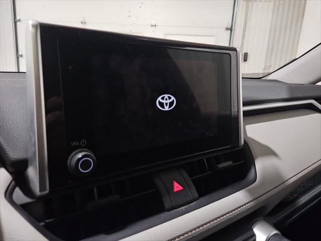 Certified Used 2023 RUBY FLARE PEARL Toyota  image 11