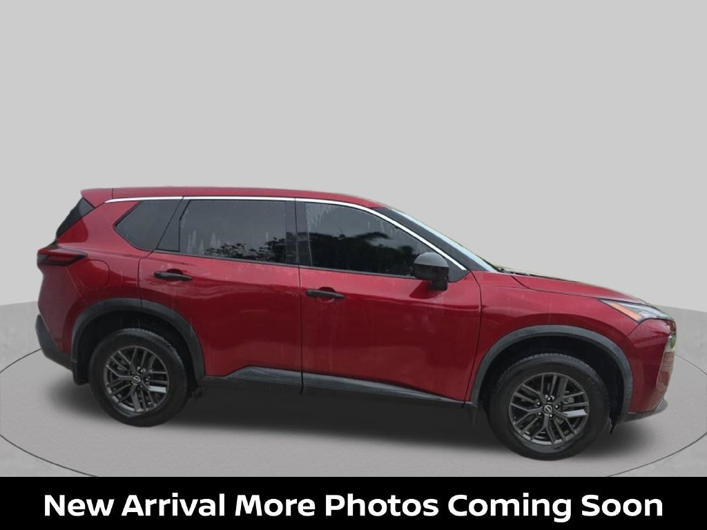 Certified Used 2023 Red Nissan S image 2