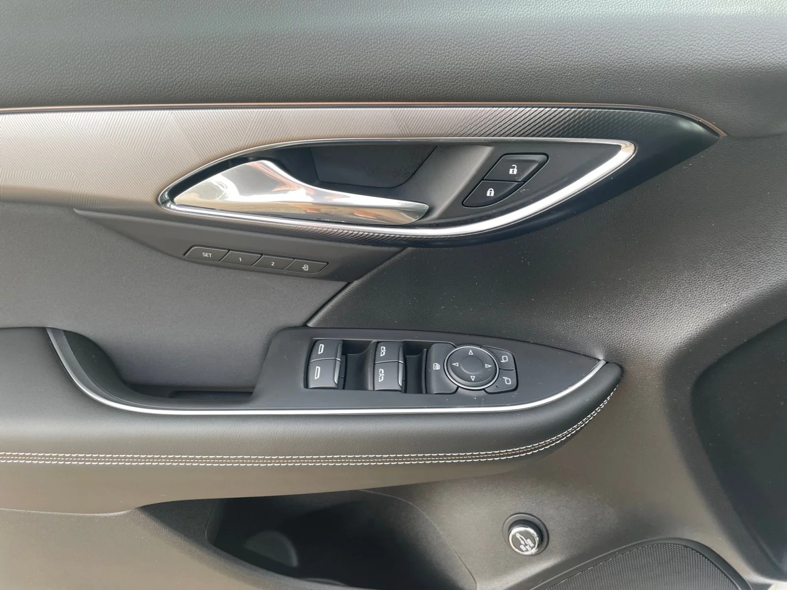 New 2026 Summit White Buick Sport Touring AWD image 17