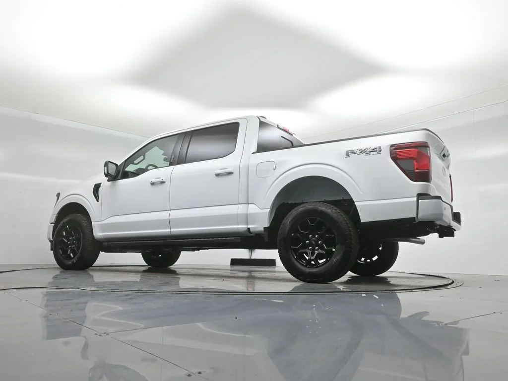 New 2026 Oxford White Ford XLT image 48