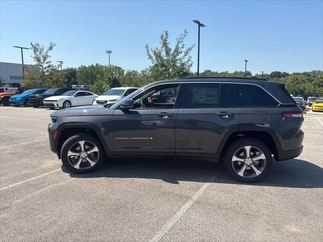 New 2026 Baltic Gray Metallic Clear-Coat Exterior Paint Jeep Limited image 6