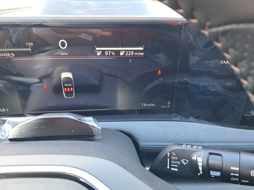 2025 Nissan ARIYA Platinum+ - Photo 17