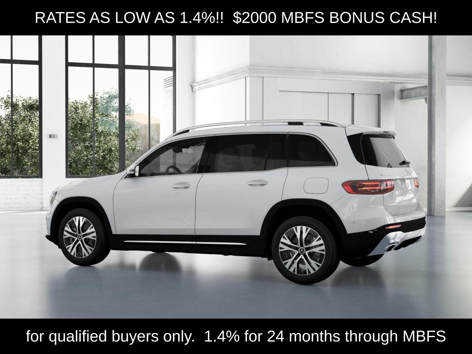 New 2026 Polar White Mercedes-Benz GLB 250 image 31