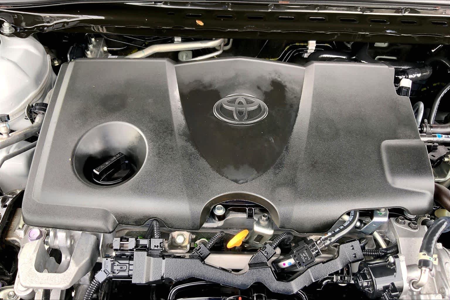 Used 2024 Ice Edge Toyota SE image 31