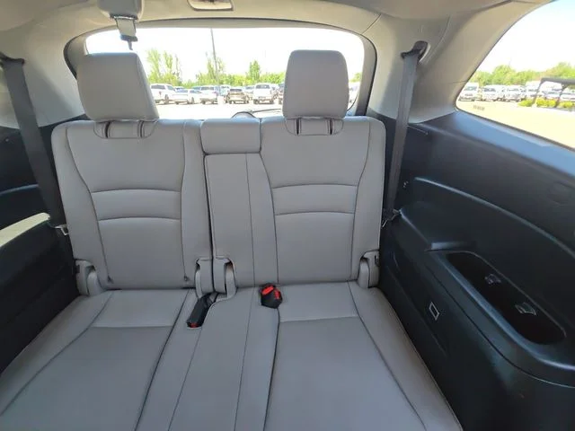 Used 2017 Blue Honda EX-L image 16