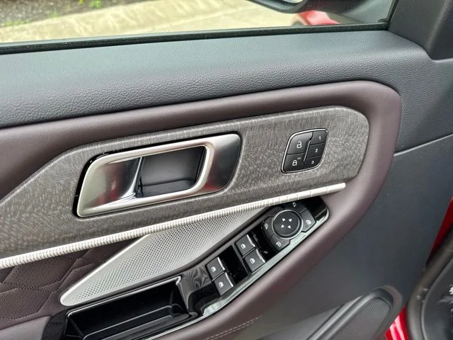 New 2026 Rapid Red Metallic Tinted Clearcoat Ford Platinum™ image 18