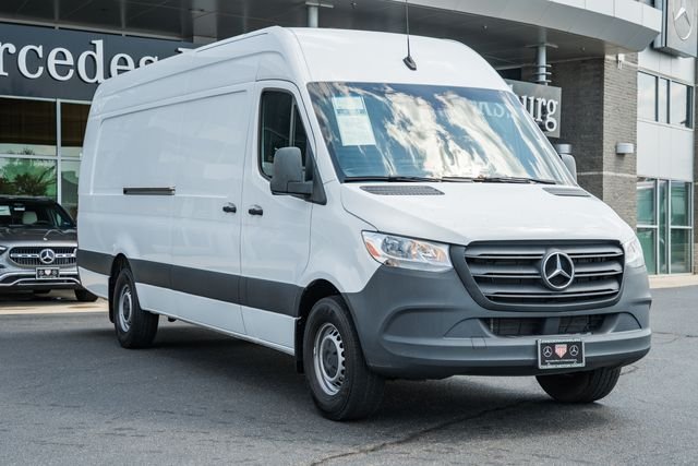 2024 Mercedes-Benz Sprinter 2500 Cargo 170 WB