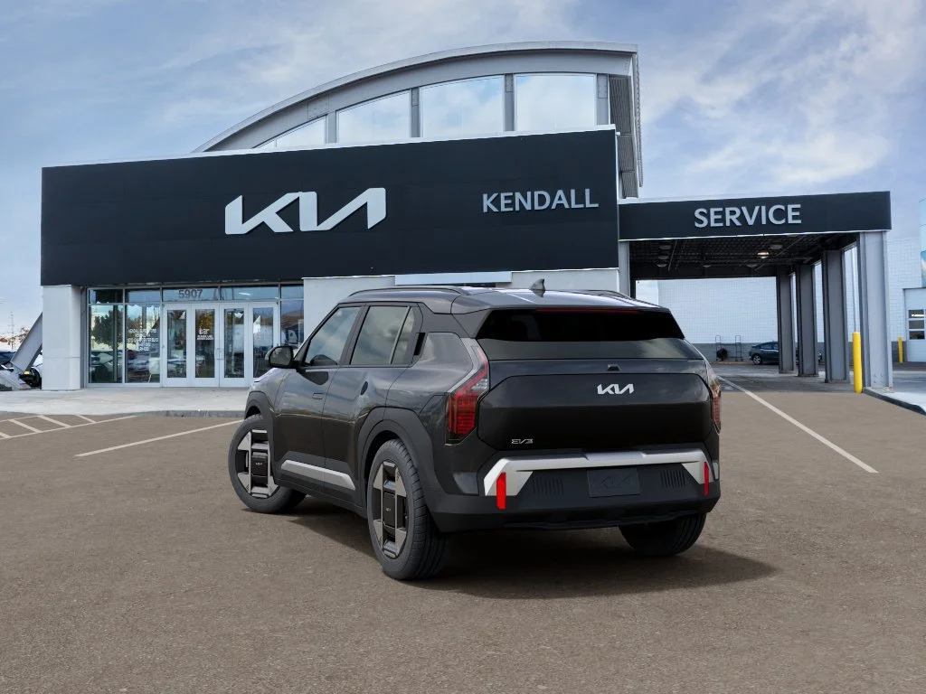 New 2027  Kia  image 4