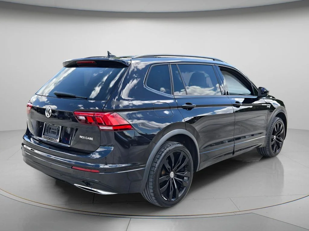 Certified Used 2021 Black Volkswagen 2.0T SE R-Line Black image 7