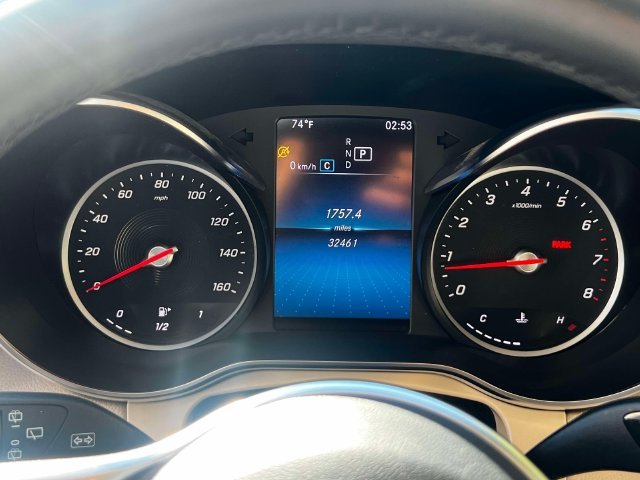 Used 2022 Black Mercedes-Benz GLC 300 image 28