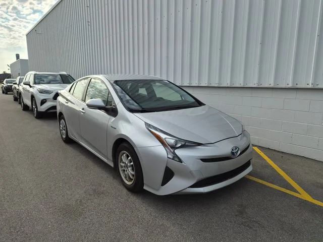 Used 2016 Silver Toyota Two image 3