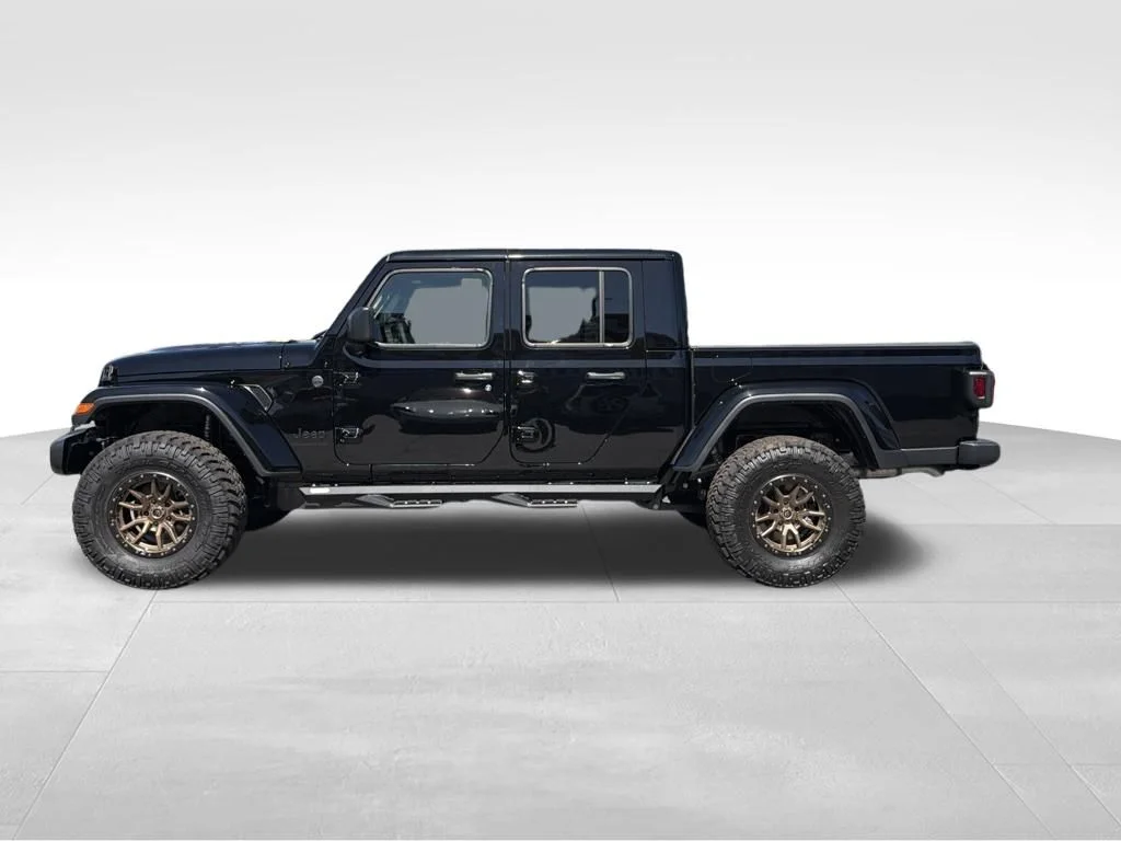 New 2026 Black Clear-Coat Exterior Paint Jeep Sahara image 12