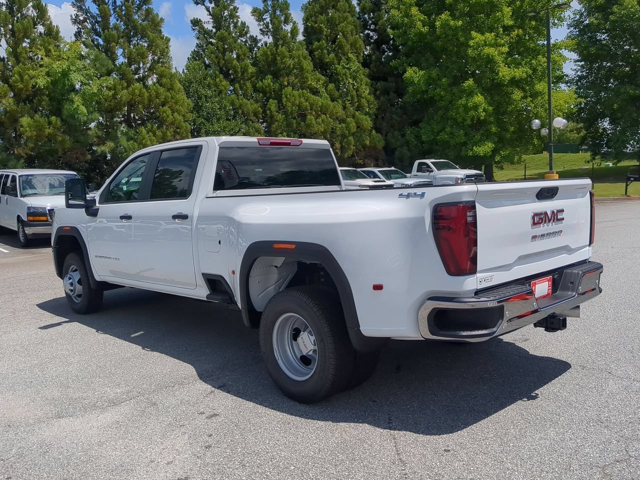 New 2026 Summit White GMC Pro DRW image 6