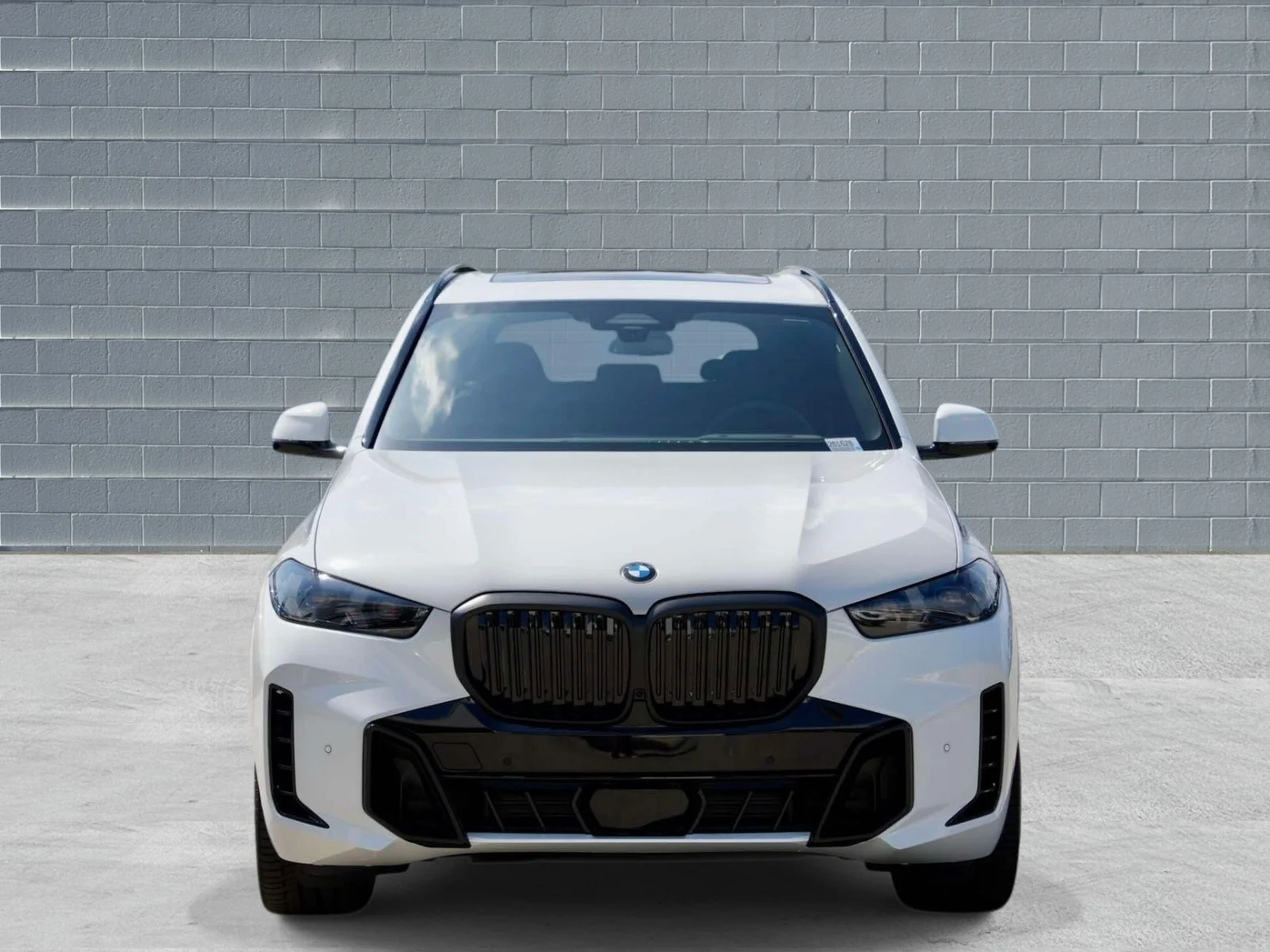New 2026 Alpine White BMW sDrive40i image 2