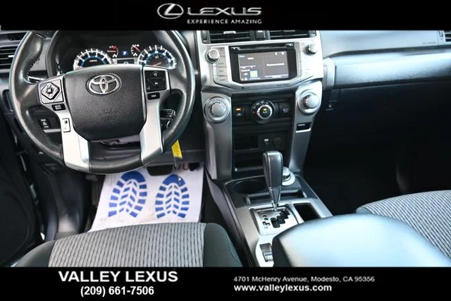 Used 2018 Gray Toyota SR5 image 17