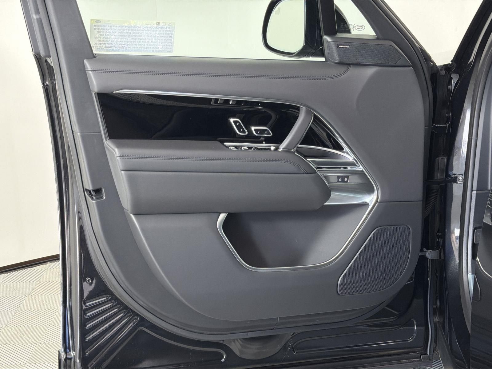 2026 Land Rover Range Rover SE - Photo 21