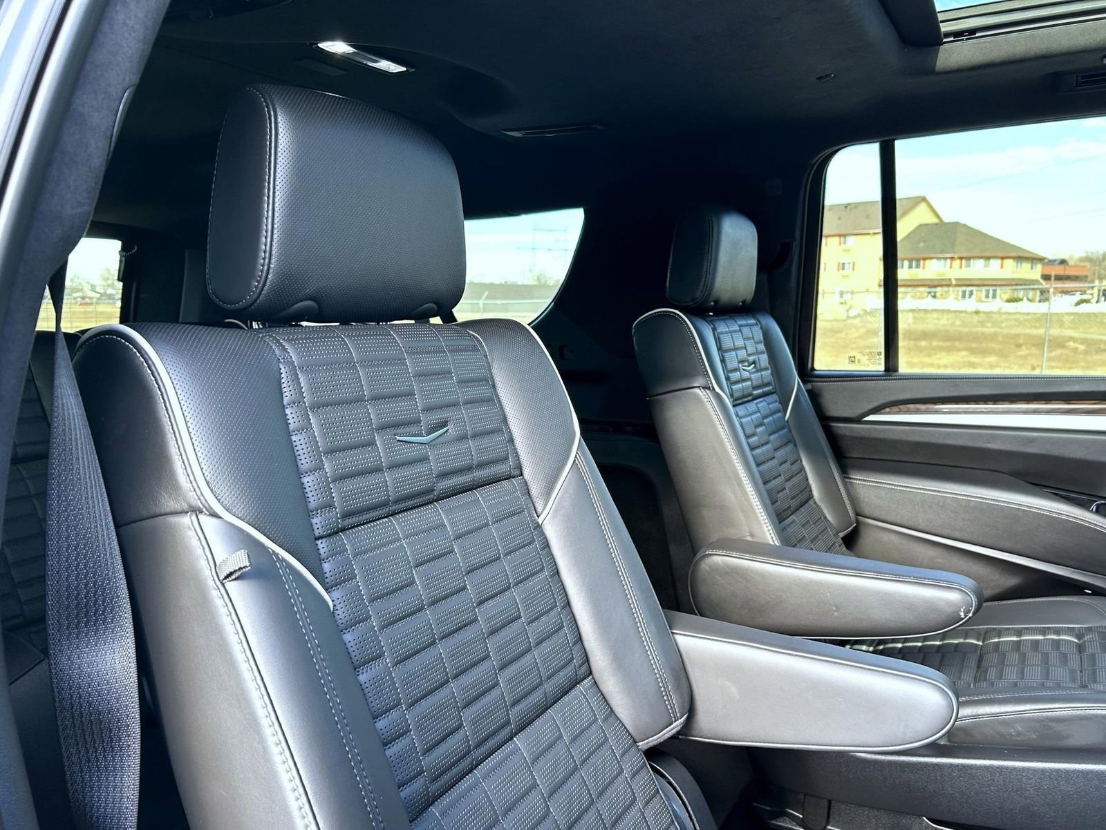 2025 Cadillac Escalade ESV Premium Luxury Platinum - Photo 21