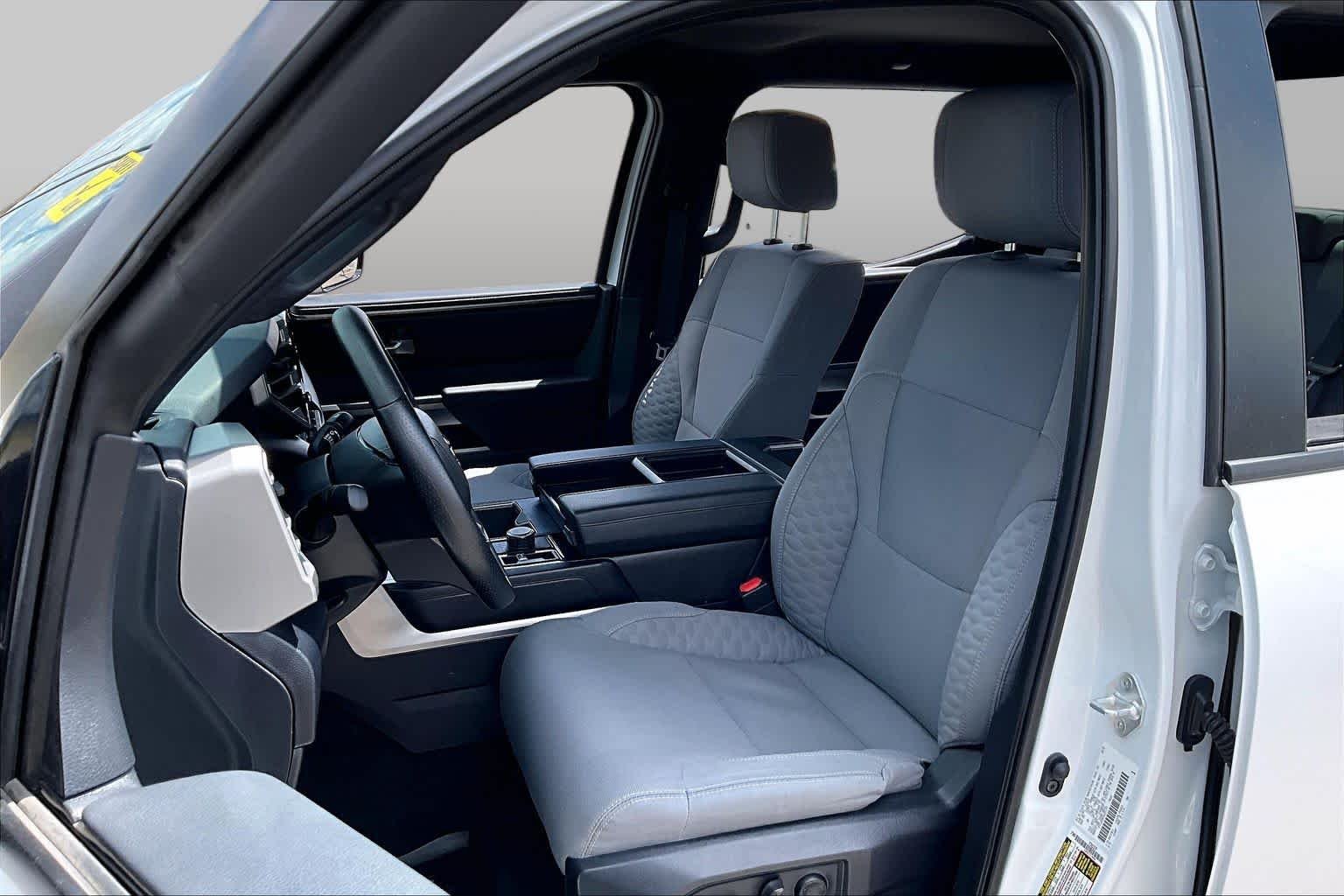 Used 2025 Ice Cap Toyota SR5 image 8