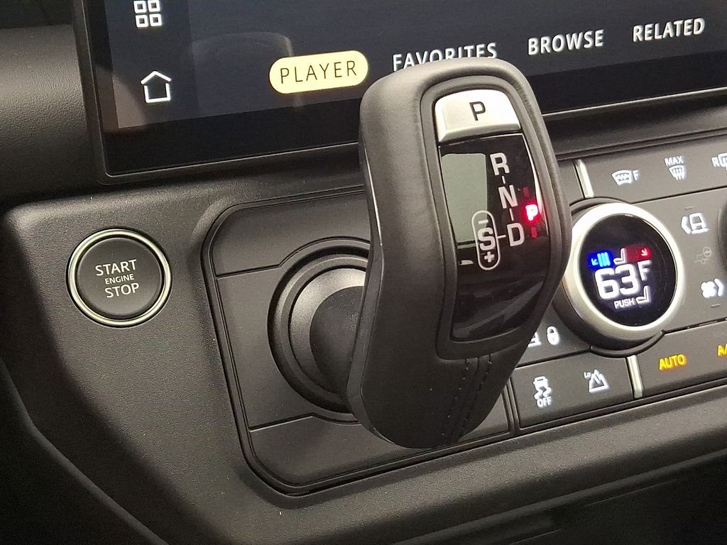 New 2026 Fuji White Land Rover X-Dynamic SE image 11