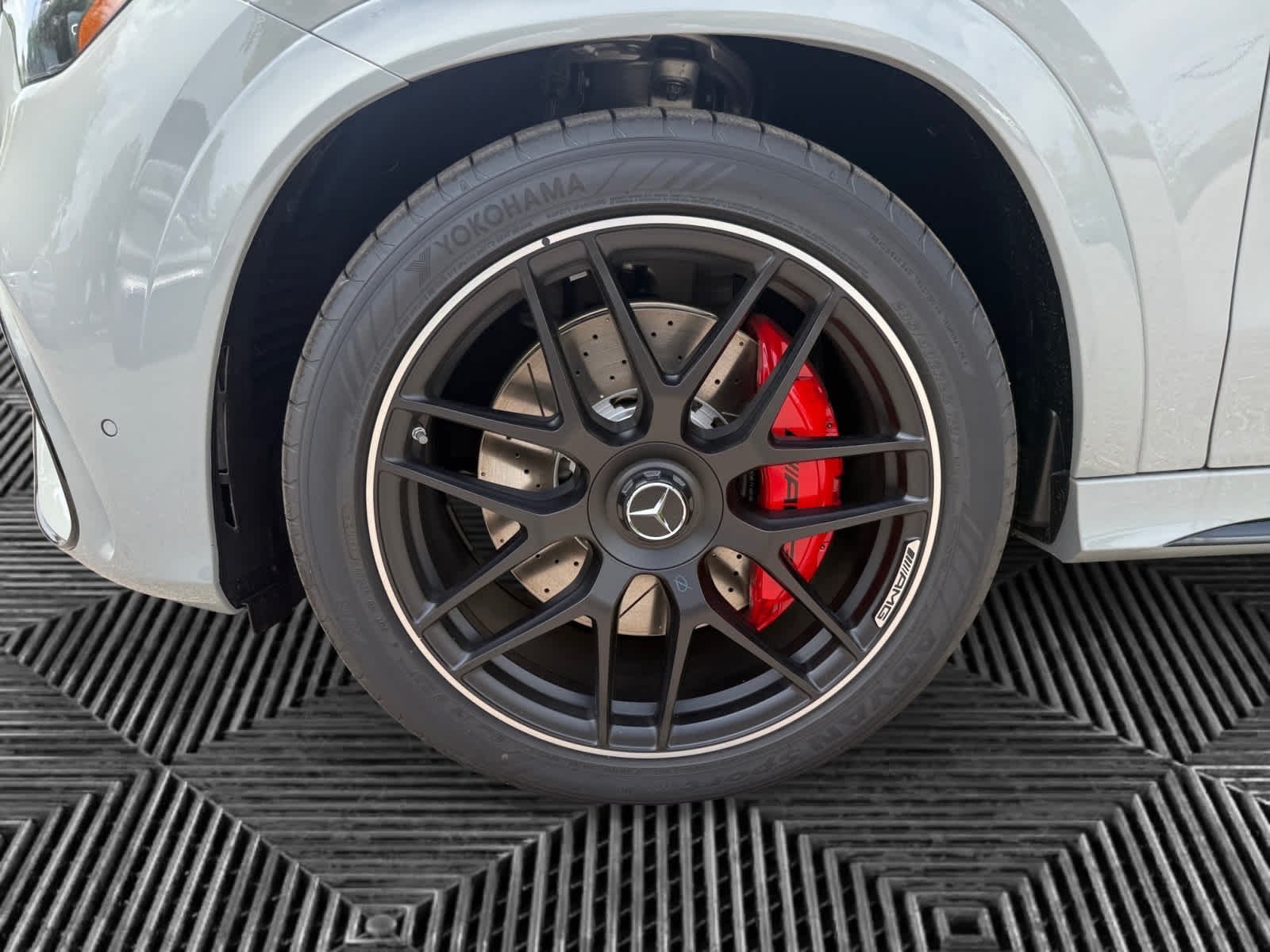2025 Mercedes-Benz GLE AMG GLE63 S - Photo 9