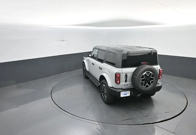 New 2026 Avalanche Gray Ford Outer Banks® image 21
