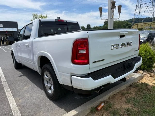 Used 2025 White Ram Big Horn/Lone Star image 25