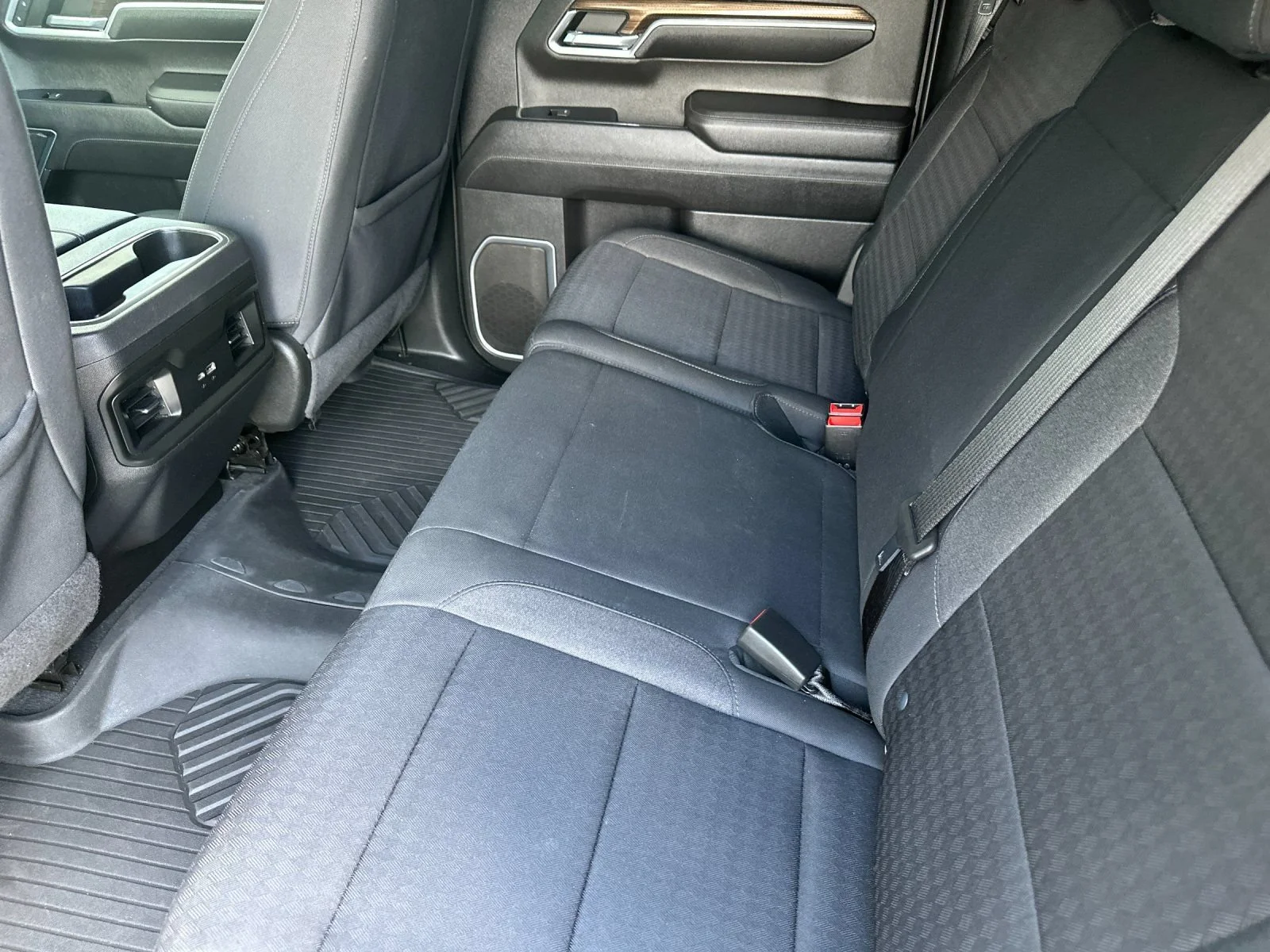Used 2022 Summit White Chevrolet RST image 12