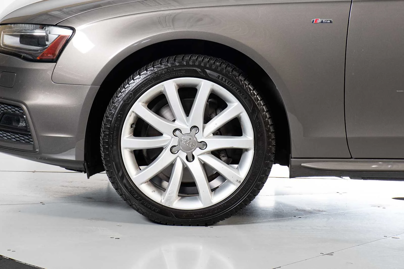 Used 2014 Monsoon Gray Metallic Audi Premium image 11