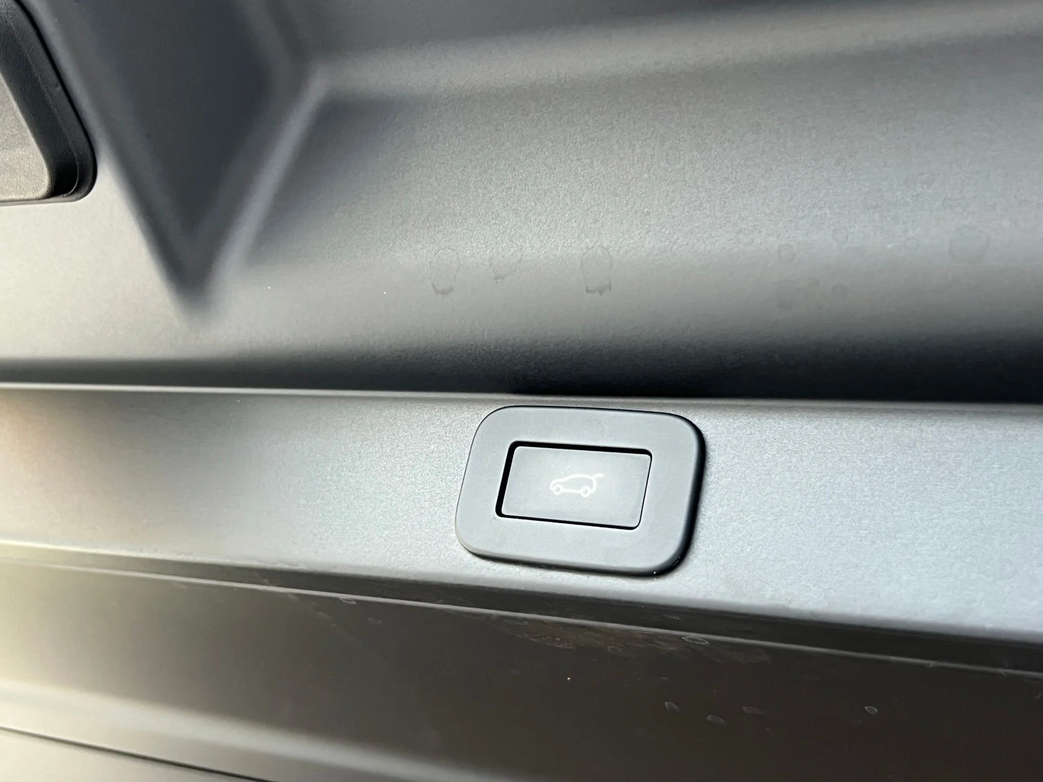 Used 2025  Land Rover Autobiography image 29