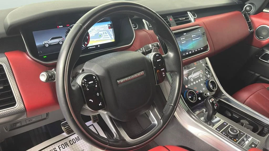 Used 2022 White Land Rover HSE Dynamic image 24