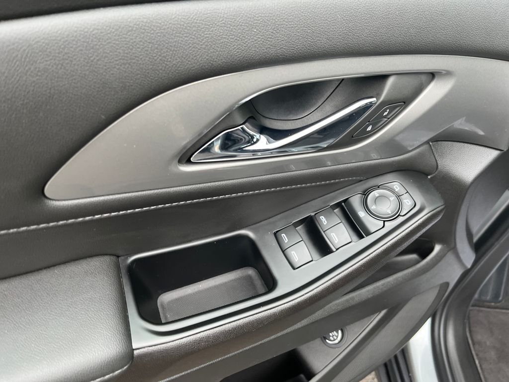 Used 2023 Gray Chevrolet LT image 10