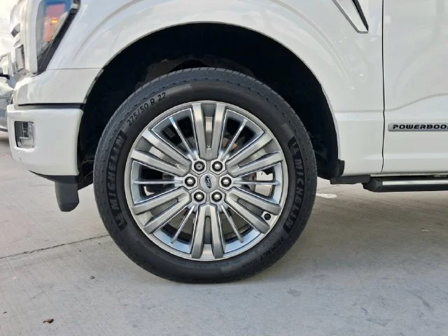 Used 2024 White Ford Platinum image 28