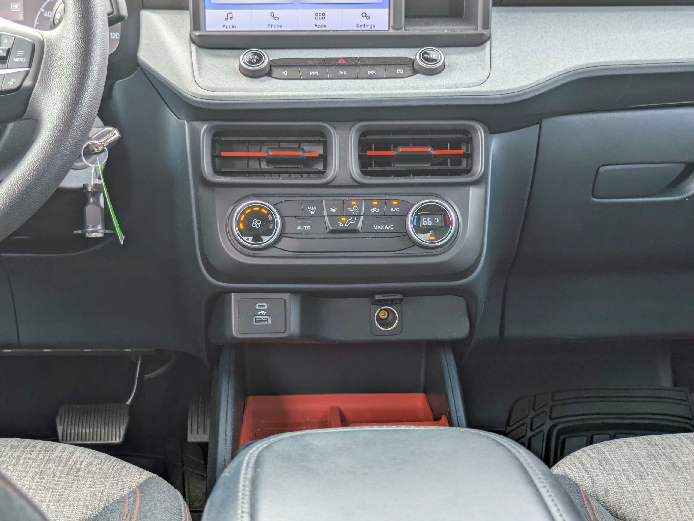 Used 2022 White Ford XLT image 13