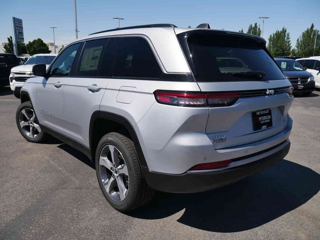 New 2026 Silver Zynith Jeep Limited image 15
