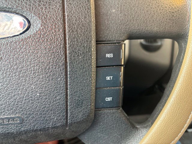 Used 2008 Oxford White Clearcoat Ford XL image 8
