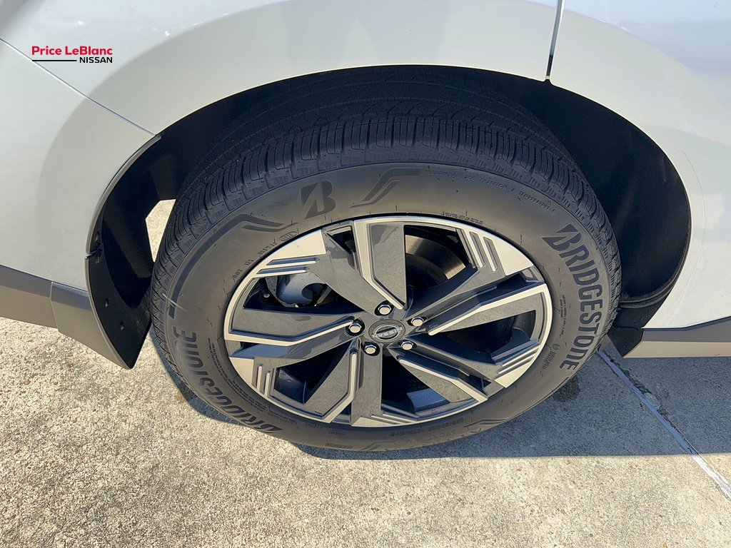 Certified Used 2026 Everest White Pearl Nissan SL image 13